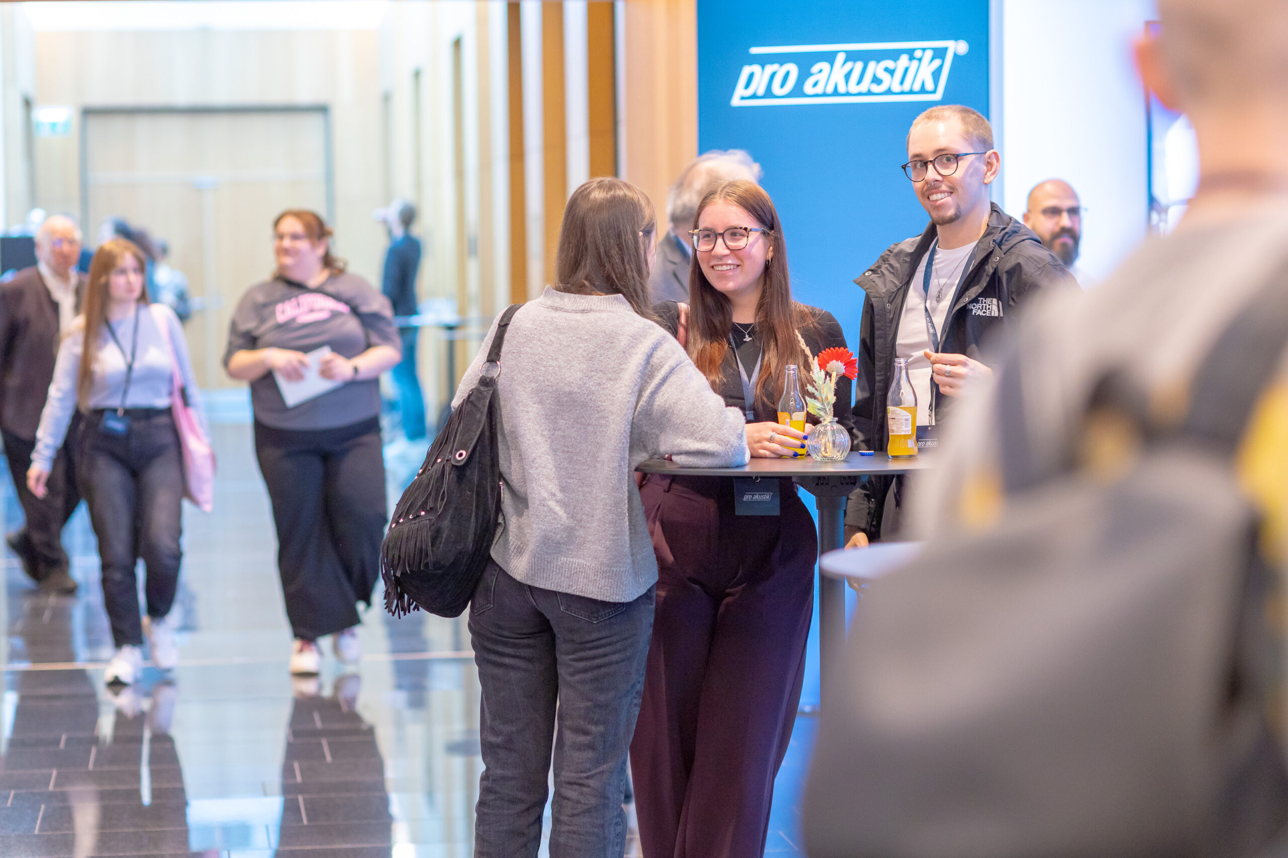 Gespräche beim pro akustik Kongress