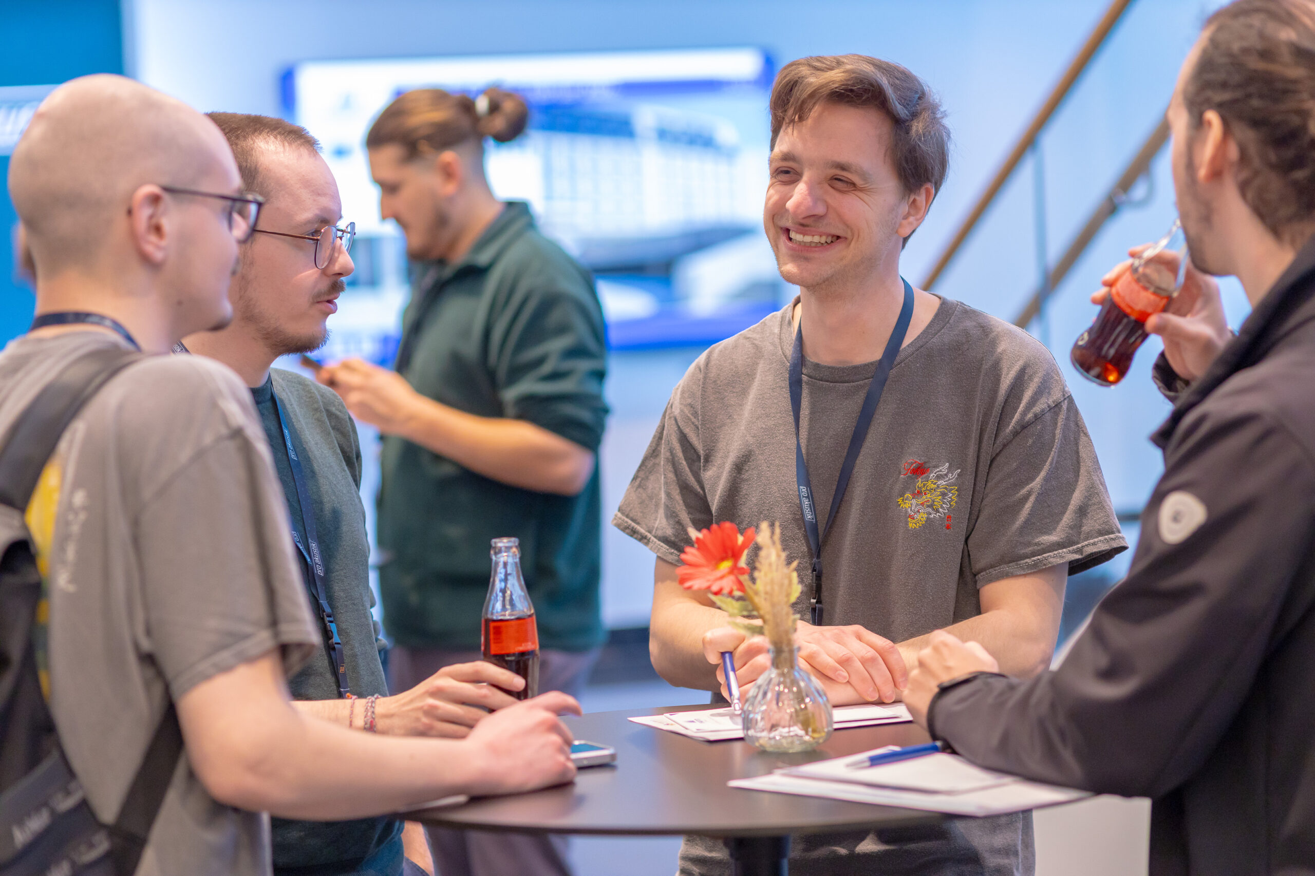 Mitglieder im Gespräch beim pro akustik Kongress